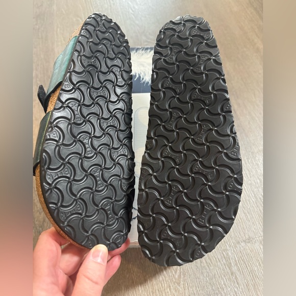 Birkenstock Metallic Green Sandals - Picture 3 of 7